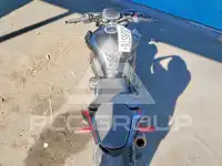 2021 Kawasaki ZR1000 фото