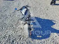 2021 Kawasaki ZR900 photo