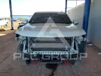 2021 Chevrolet Suburan фото