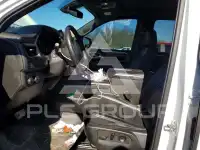 2021 Chevrolet Suburan фото