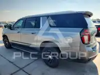 2021 Chevrolet Suburan photo