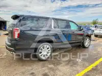 2021 Chevrolet Suburan photo