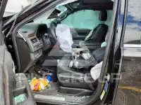 2021 Chevrolet Suburan photo