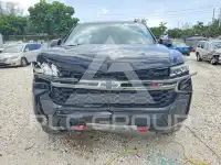 2021 Chevrolet Suburan photo