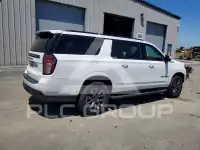 2021 Chevrolet Suburan photo