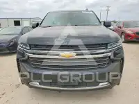 2021 Chevrolet Suburan photo