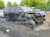 2021 Chevrolet Suburan photo