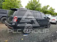 2021 Chevrolet Suburan photo