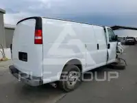 2021 Chevrolet Express фото