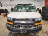 2021 Chevrolet Express photo