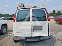 2021 Chevrolet Express фото