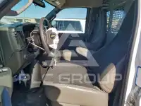 2021 Chevrolet Express фото