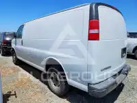 2021 Chevrolet Express фото
