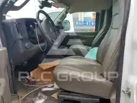 2021 Chevrolet Express фото