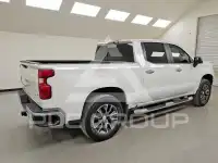 2021 Chevrolet Silverado photo