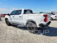 2021 Chevrolet Silverado photo
