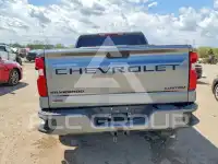 2021 Chevrolet Silverado photo