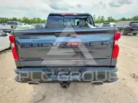 2021 Chevrolet Silverado photo