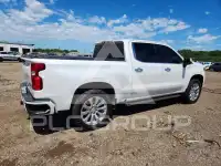 2021 Chevrolet Silverado photo