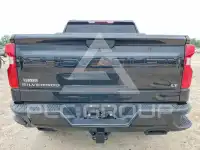2021 Chevrolet Silverado photo