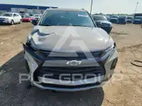 2021 Chevrolet Blazer photo