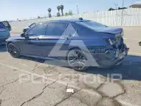 2021 BMW 740 фото