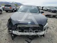 2021 BMW 750 photo