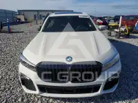 2021 BMW 750 фото