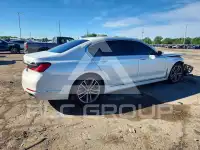 2021 BMW 750 фото