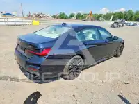 2021 BMW 750 фото