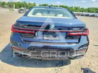 2021 BMW 750 фото