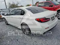 2021 BMW 530 фото