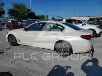 2021 BMW 530 фото