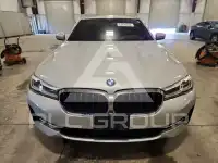 2021 BMW 530 фото