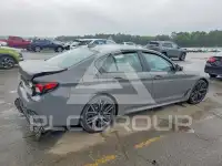 2021 BMW 530 фото