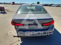 2021 BMW 530 фото