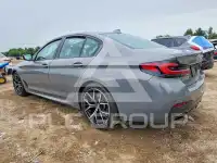 2021 BMW 530 фото