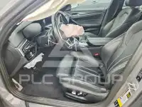 2021 BMW 530 фото