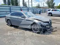 2021 BMW 530 фото