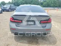 2021 BMW 530 фото