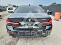 2021 BMW 530 photo