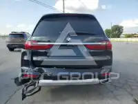 2021 BMW X7 фото
