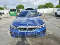 2021 BMW 330 photo
