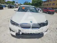 2021 BMW 330 фото