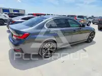 2021 BMW 330 фото