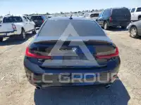 2021 BMW 330 фото