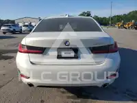 2021 BMW 330 photo