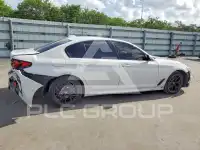 2021 BMW 530 фото