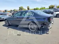2021 BMW 530 photo