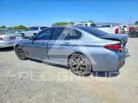 2021 BMW 540 фото